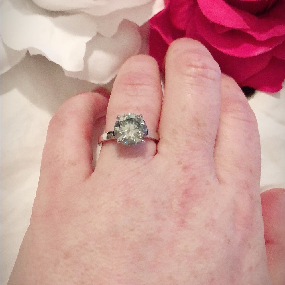 Ice Blue Moissanite Engagement Ring - Picture 4 of 8